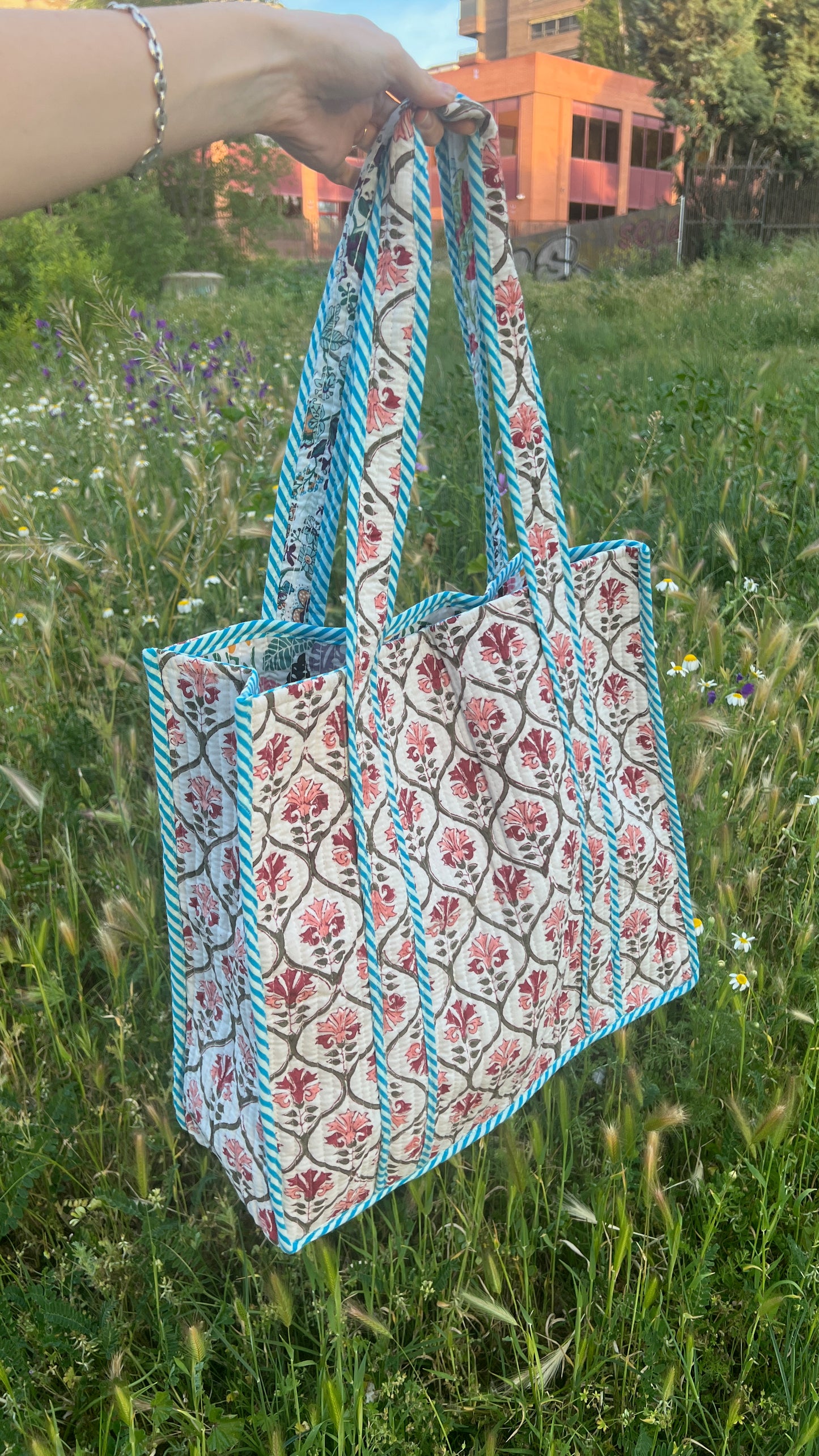 TOTE BAG REVERSIBLE SARISHA